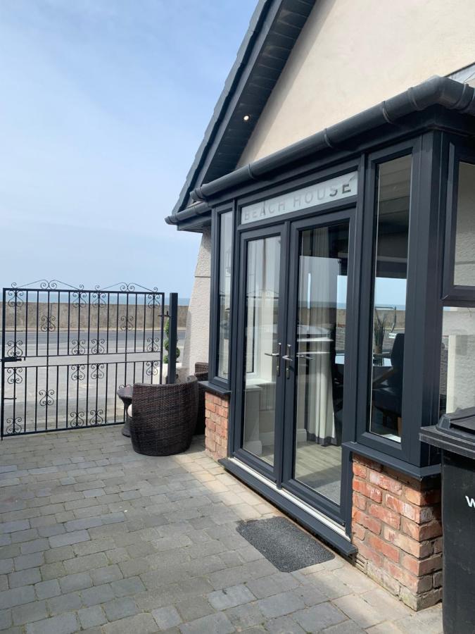 Beach House Apartment On Ground Floor With Sea View - Pet Friendly Cleveleys Exterior photo
