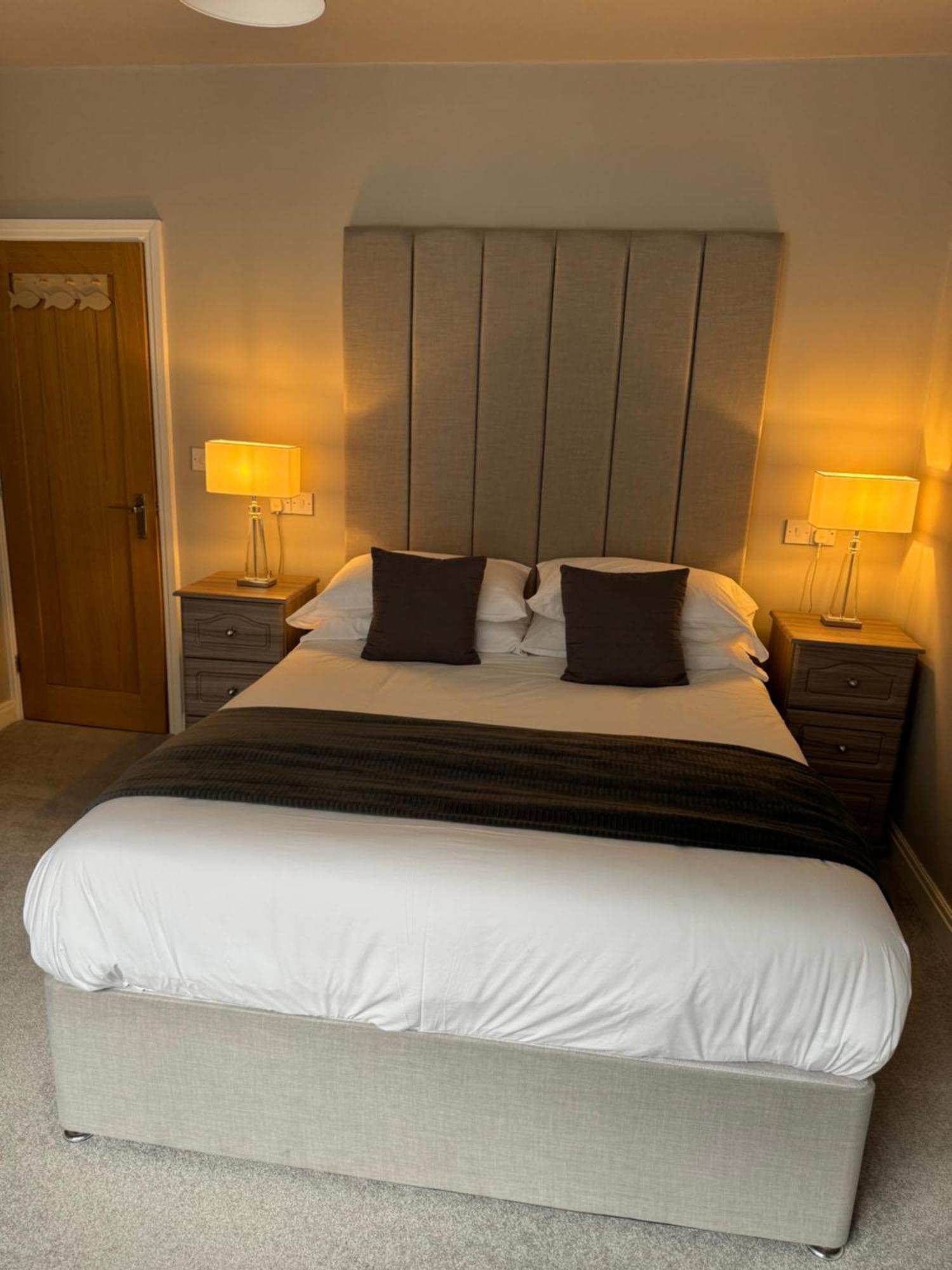 Beach House Apartment On Ground Floor With Sea View - Pet Friendly Cleveleys Exterior photo