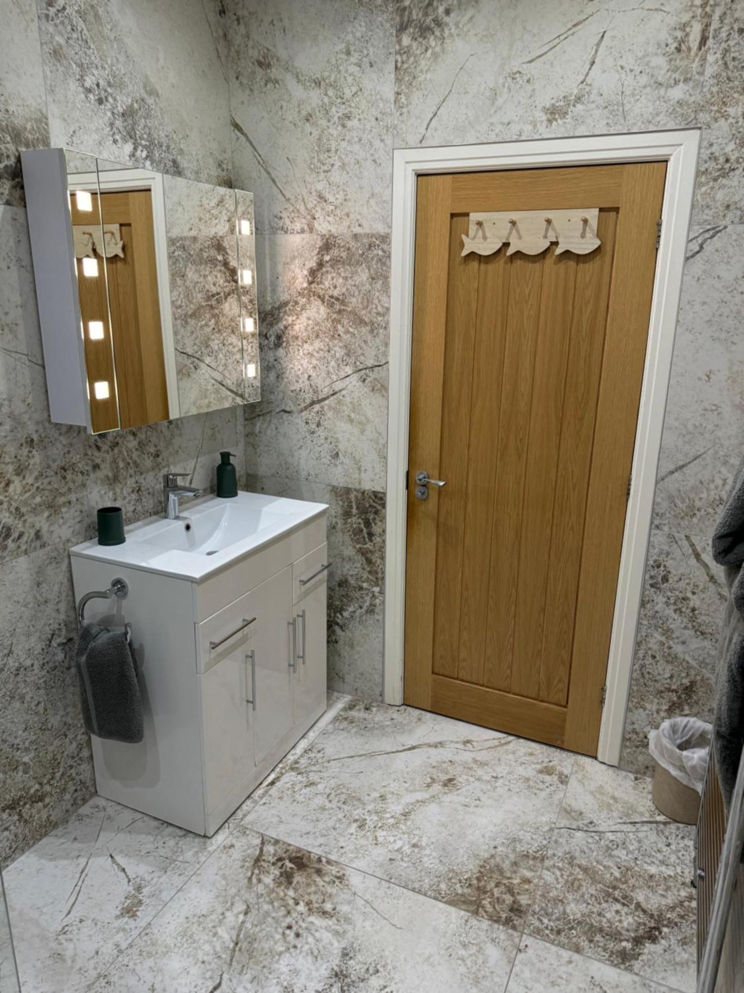 Beach House Apartment On Ground Floor With Sea View - Pet Friendly Cleveleys Exterior photo